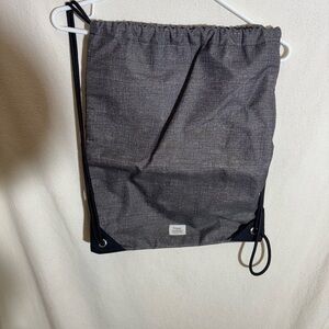 🐳 THIRTY ONE Gray Drawstring Bag